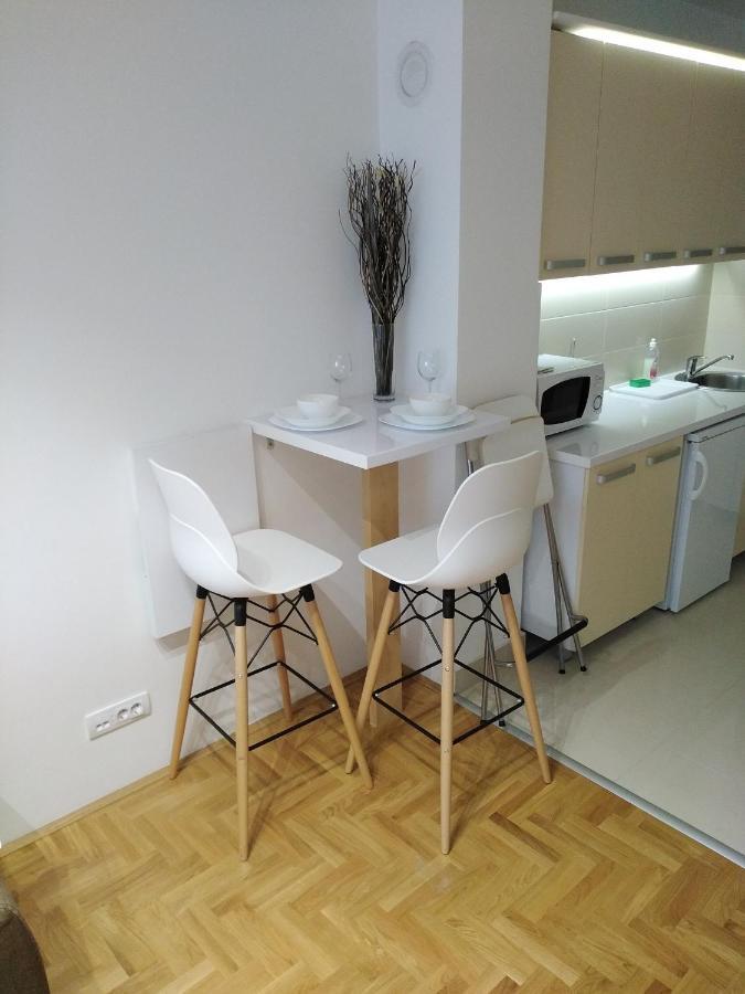Apartment Frida Belgrad Exterior foto